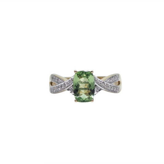 14ct Yellow Gold Green Gemstone & Diamond Ring