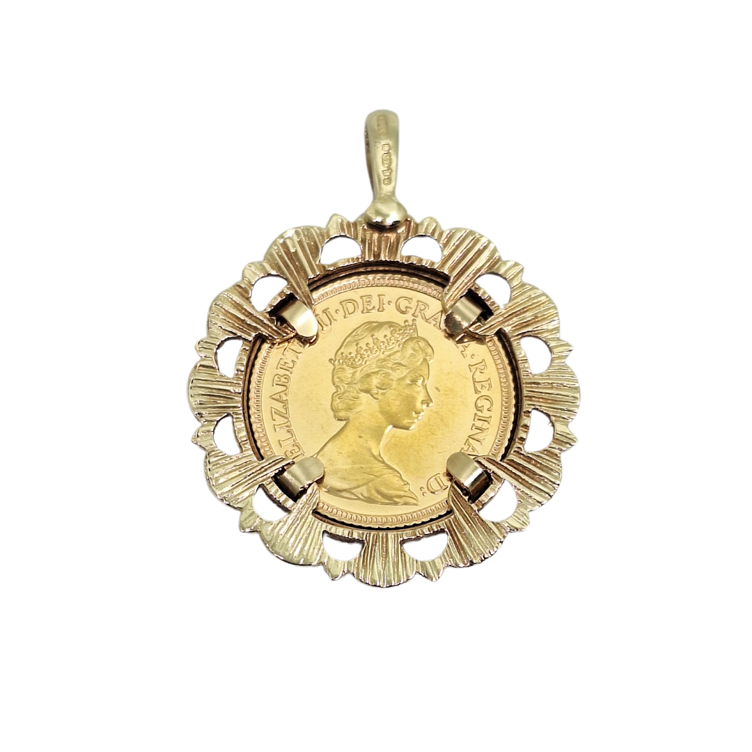 Half Sovereign & Pendant Mount 1982