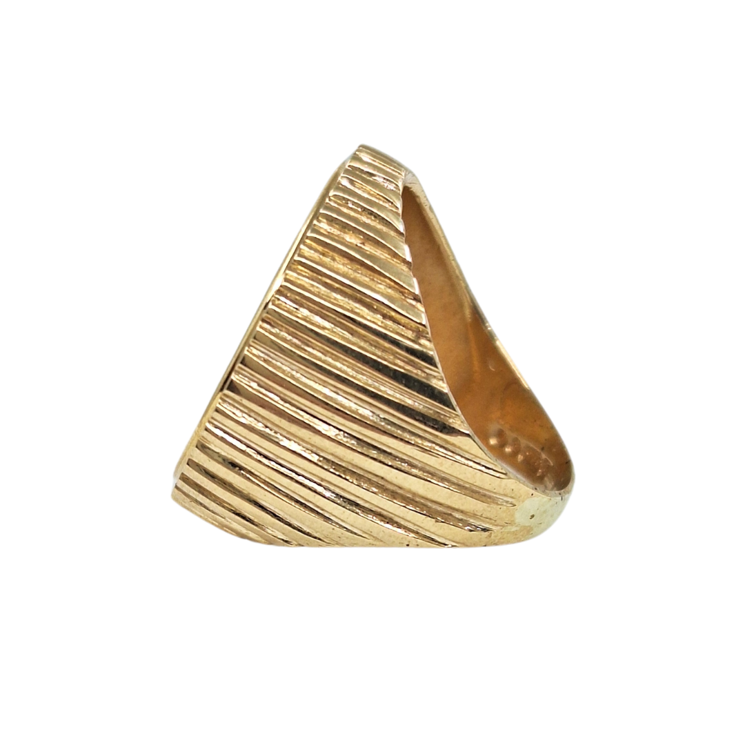 9ct/22ct Yellow Gold Half Sovereign Ring 1911