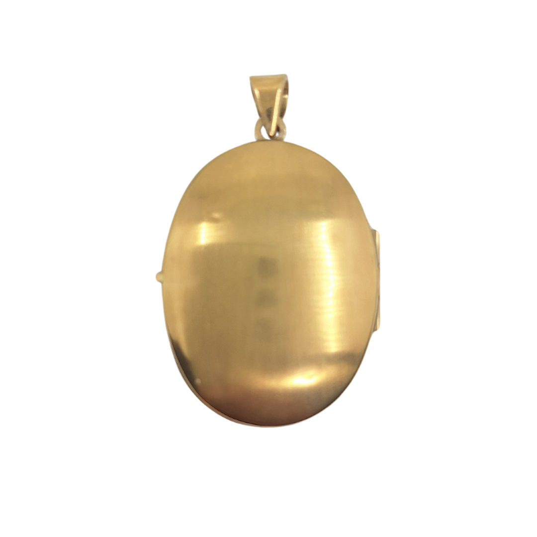 9ct Yellow Gold Oval Flower Locket Pendant