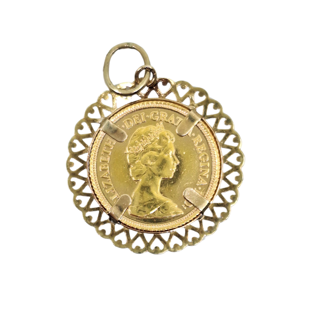 9ct Yellow Gold Half Sovereign Pendant 1982