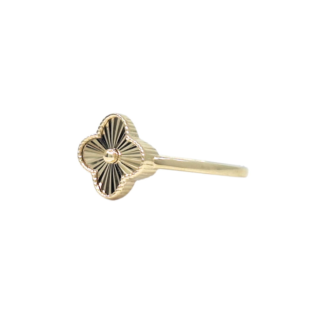 9ct Yellow Gold Clover Ring