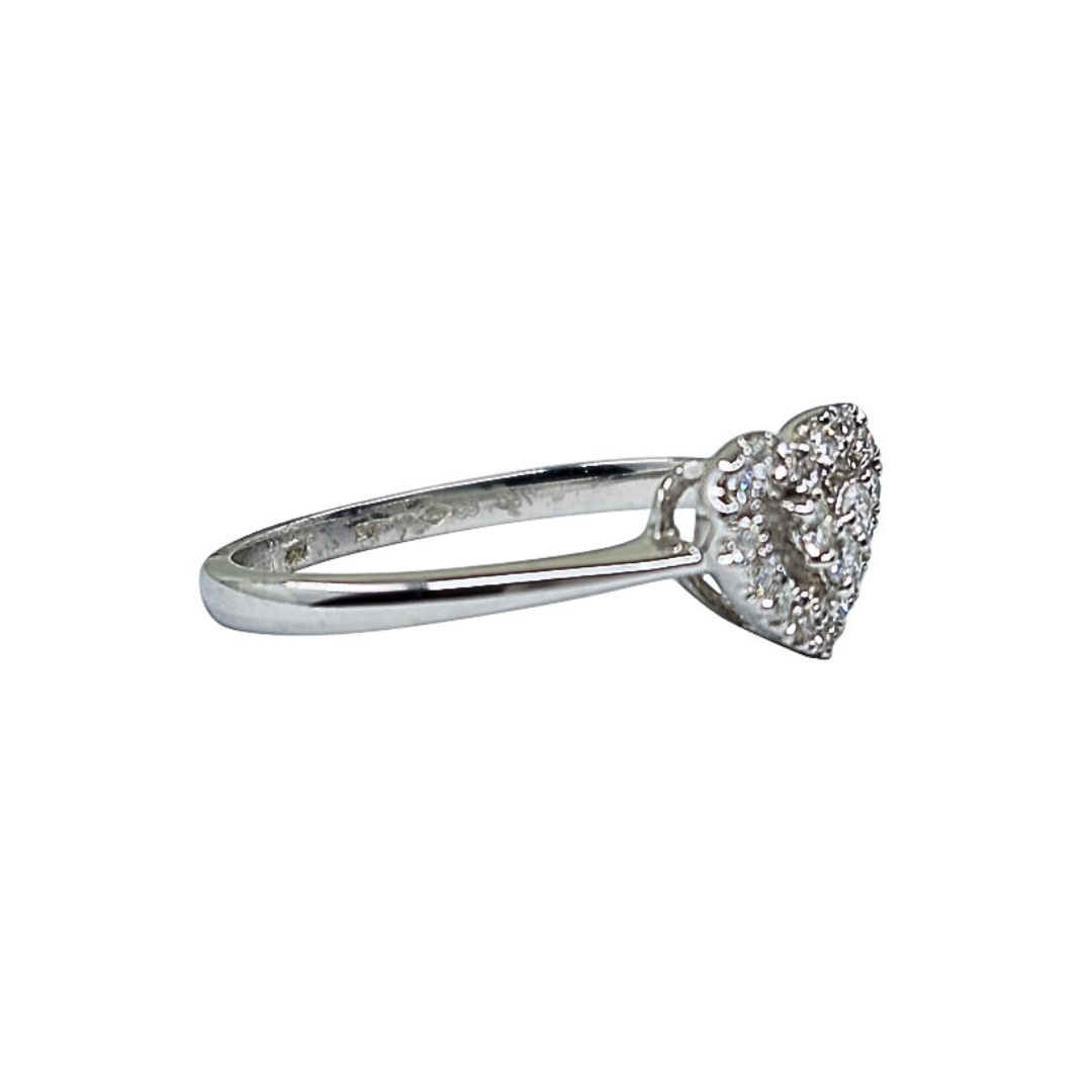 18ct White Gold Heart Shape Diamond Cluster Ring