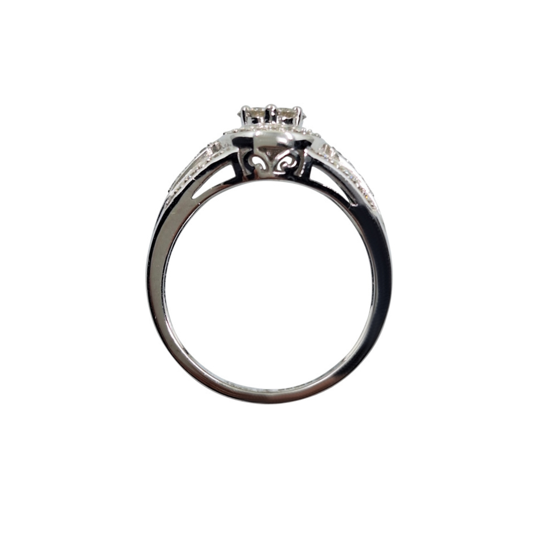 18ct White Gold Diamond Pear Shape Cluster Ring