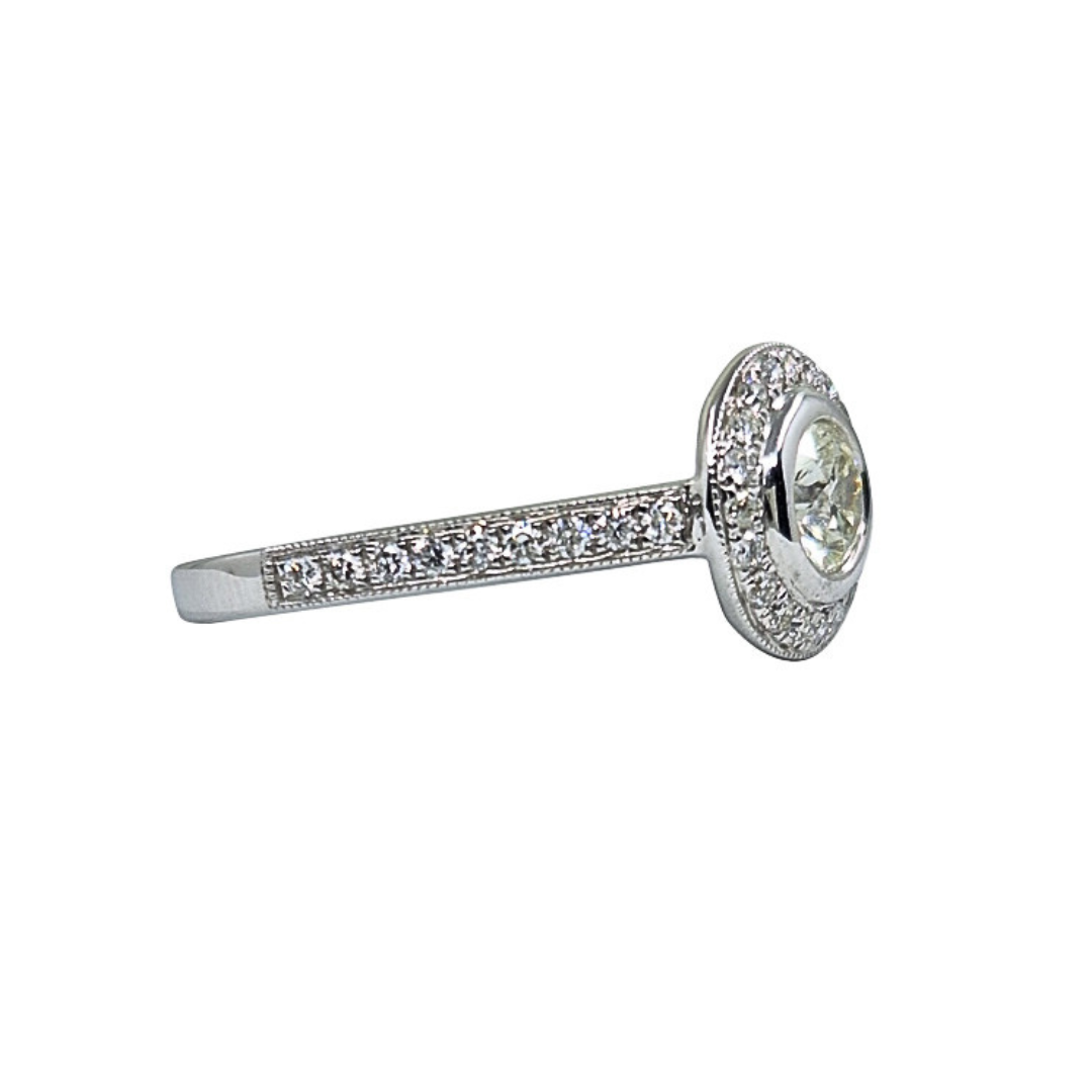 18ct White Gold Diamond Halo Cluster Ring