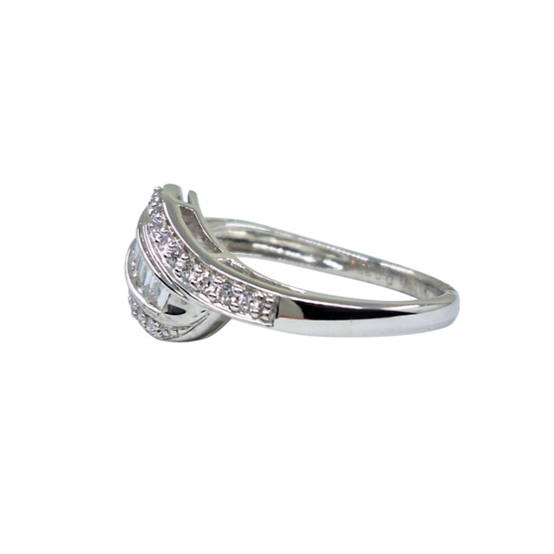 18ct White Gold Baguette & Round Diamond Band D:33pt