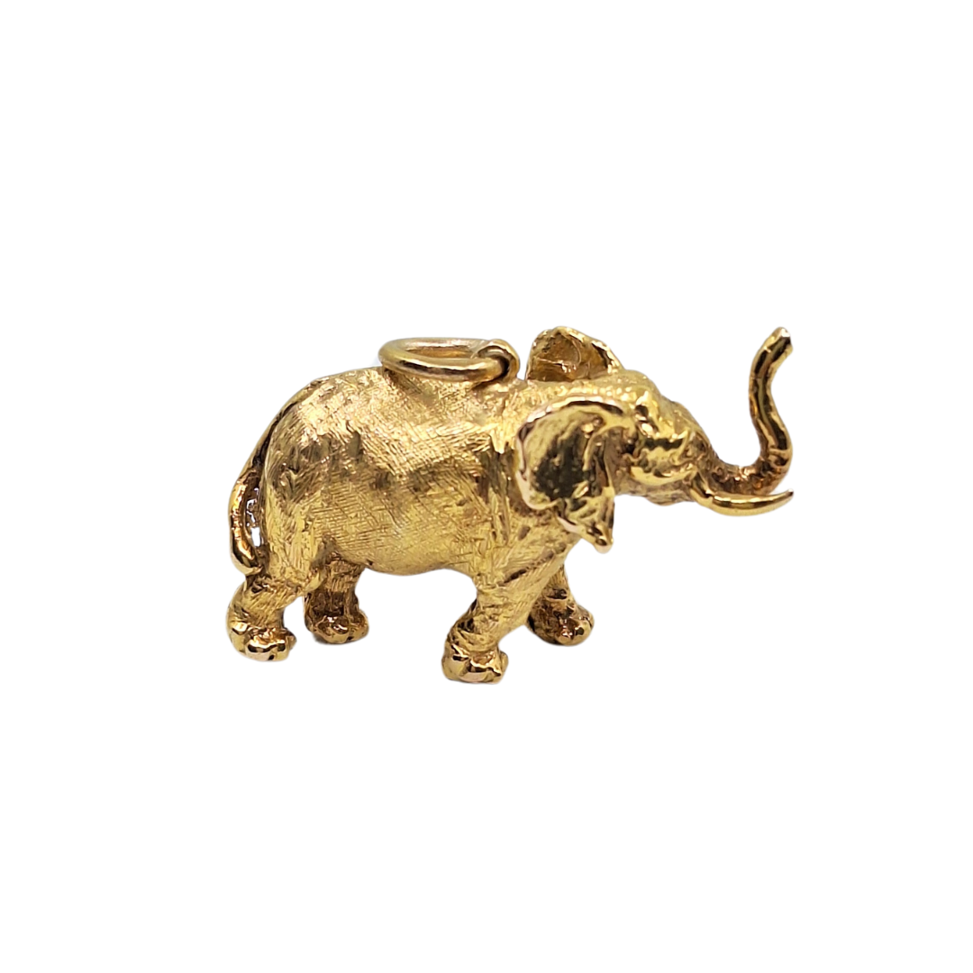 9ct Yellow Gold Solid Elephant Pendant