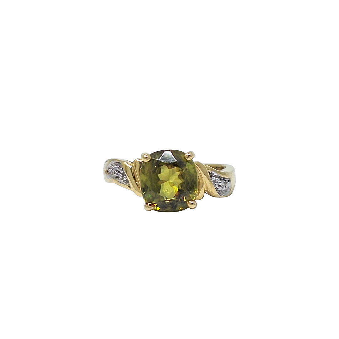 18ct Yellow Gold Sphene & Diamond Ring