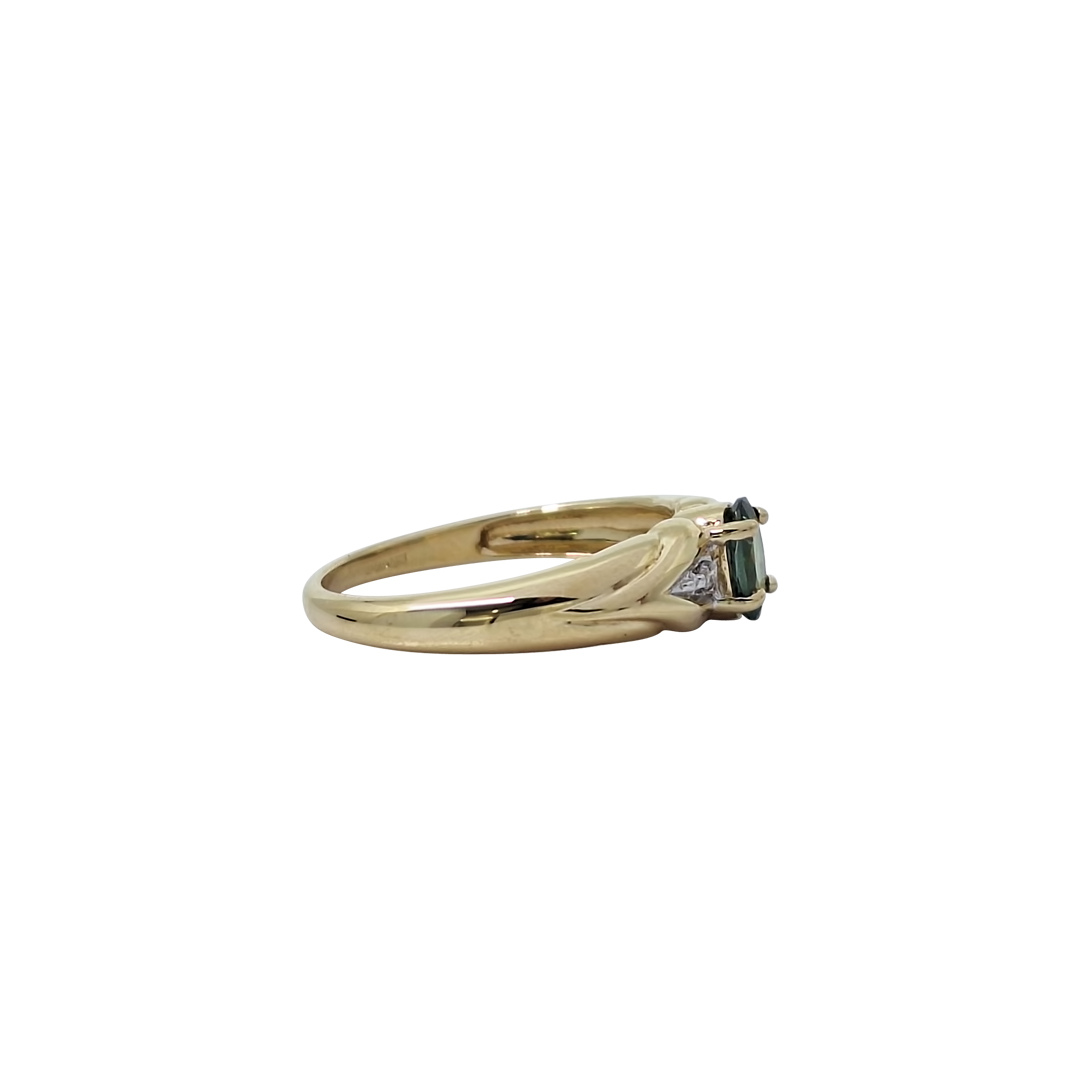 9ct Yellow Gold Alexandrite & Diamond Ring