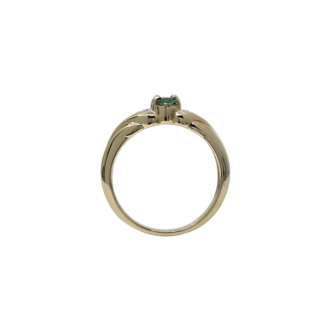 9ct Yellow Gold Alexandrite & Diamond Ring
