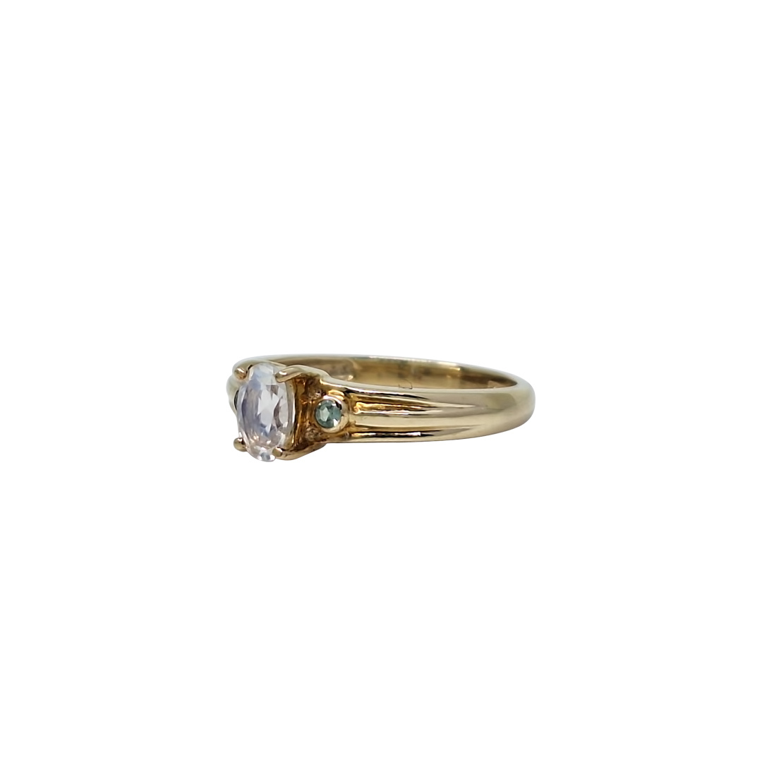 9ct Yellow Gold Rainbow Moonstone & Alexandrite Ring