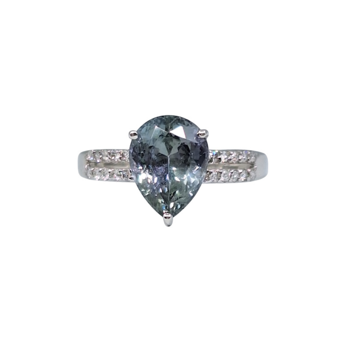 9ct White Gold Pear Shape Spinel Ring