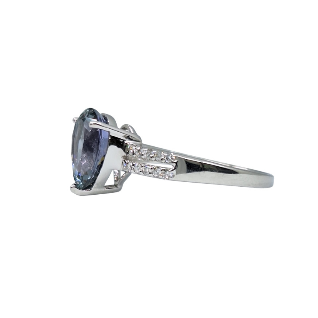 9ct White Gold Pear Shape Spinel Ring