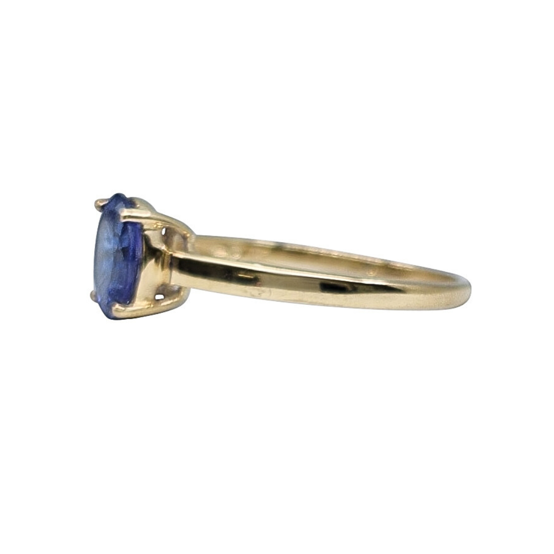 9ct Yellow Gold Oval Tanzanite Solitaire Ring