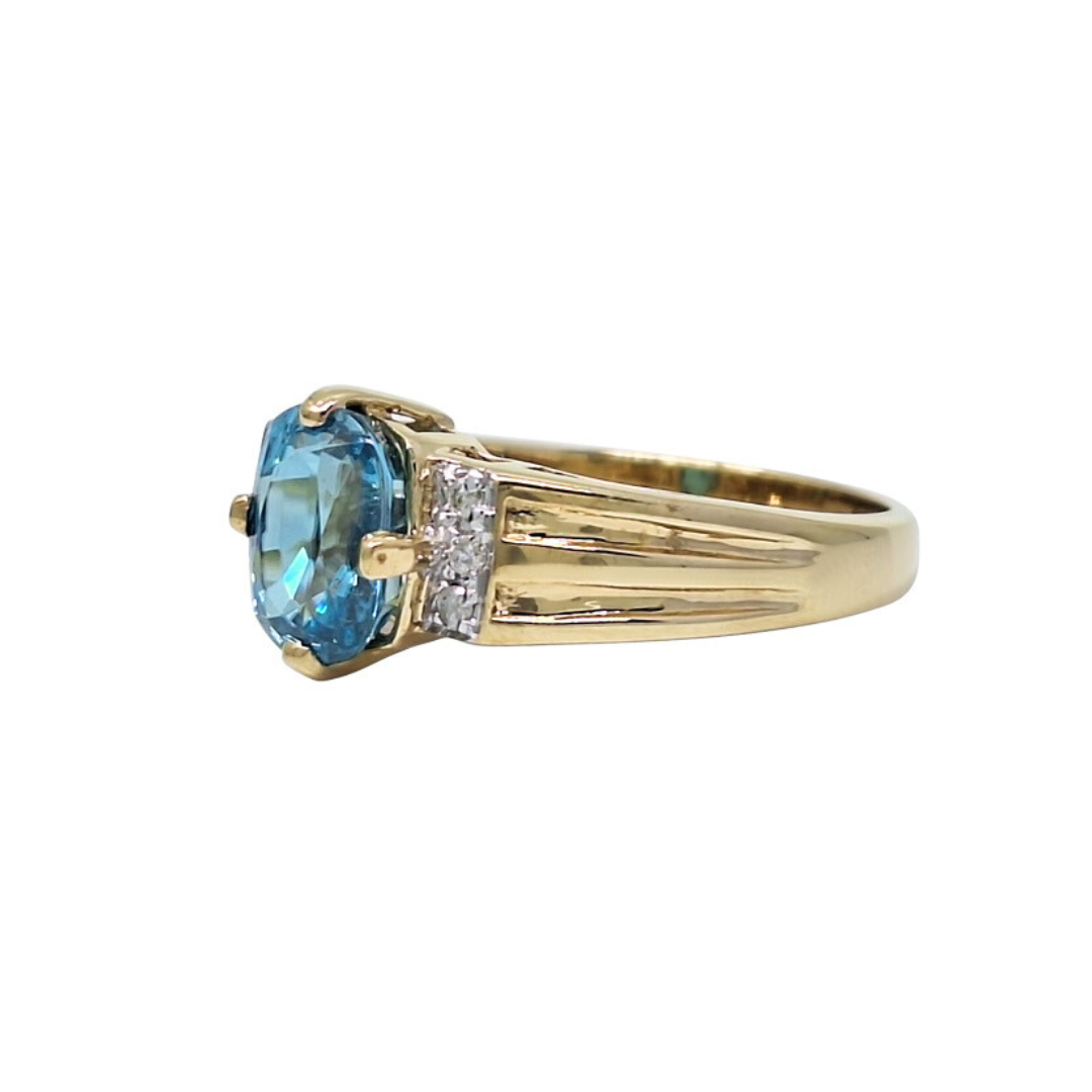 9ct Yellow Gold Blue Topaz Ring