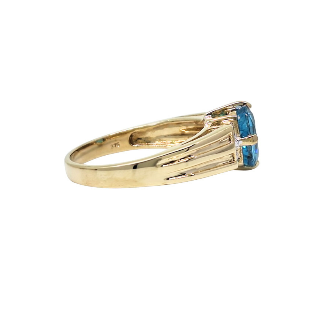 9ct Yellow Gold Blue Topaz Ring