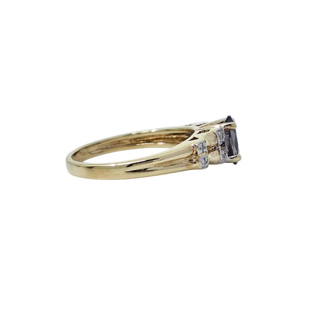 9ct Yellow Gold Iolite Ring