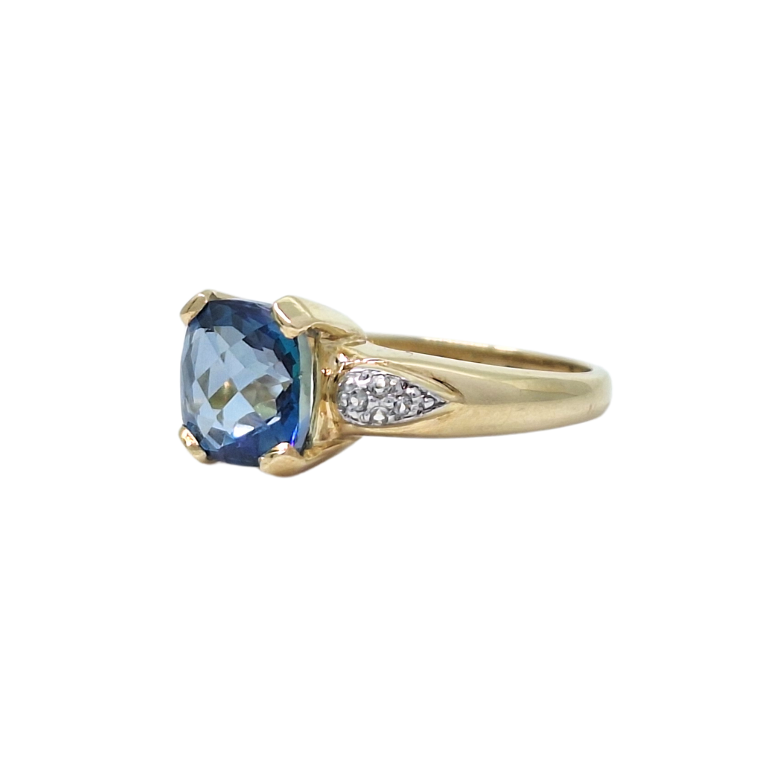 9ct Yellow Gold Neptune & White Topaz Ring