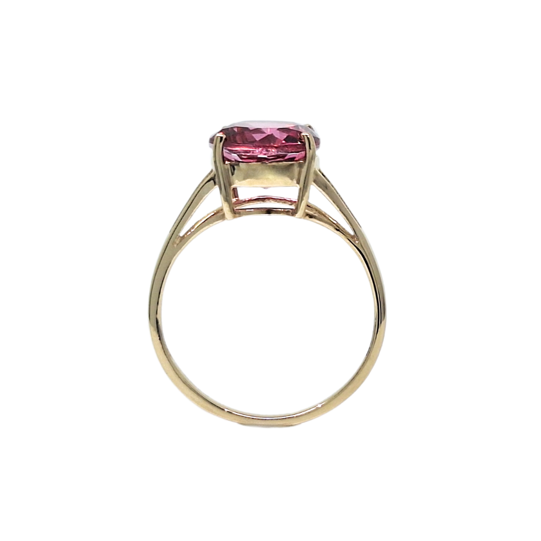 9ct Yellow Gold Red Topaz Ring