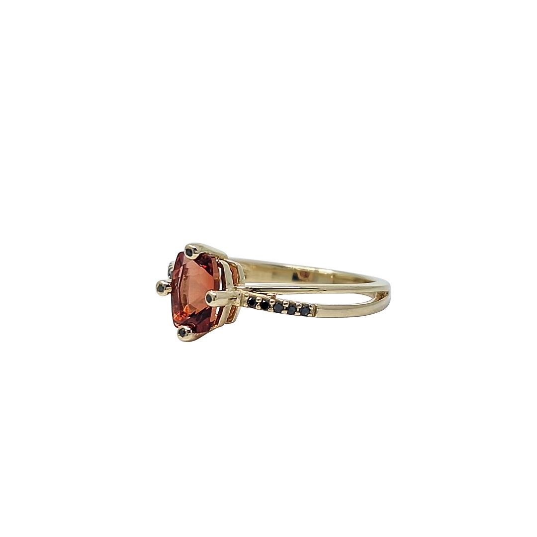 9ct Yellow Gold Sunstone & Black Diamond Ring