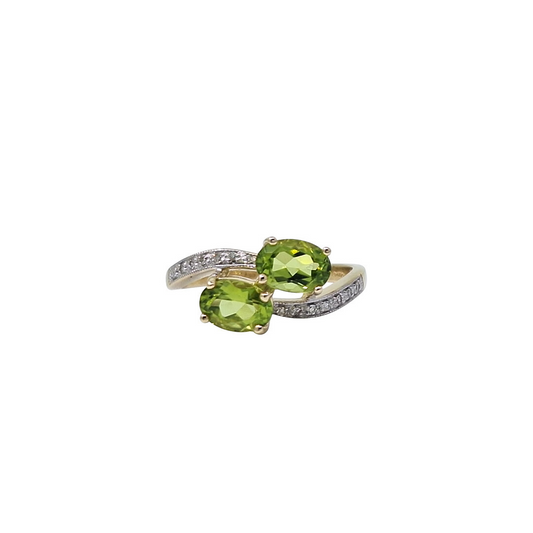 9ct Yellow Gold Peridot & Diamond Ring