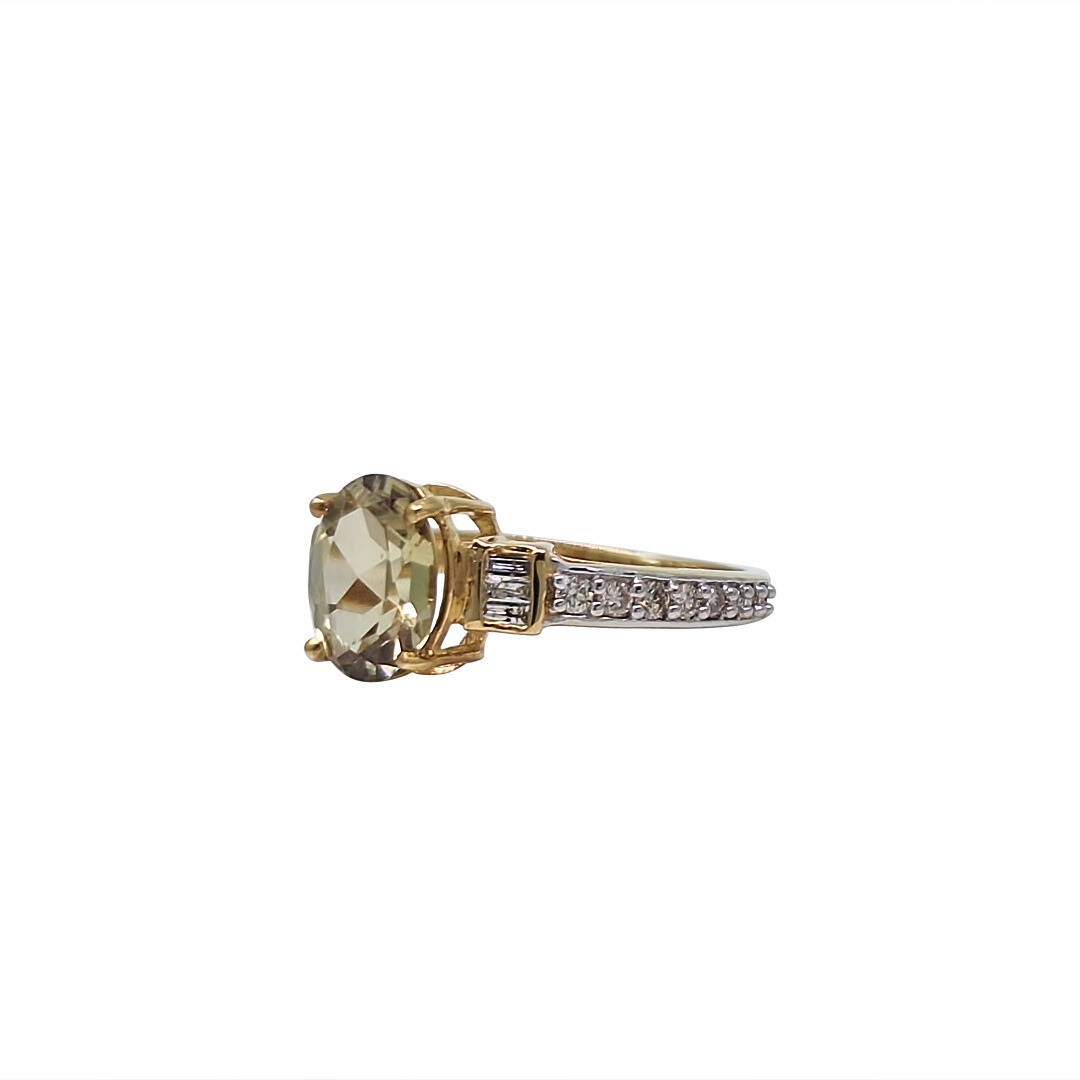 18ct Yellow Gold Czarite & Diamond Ring