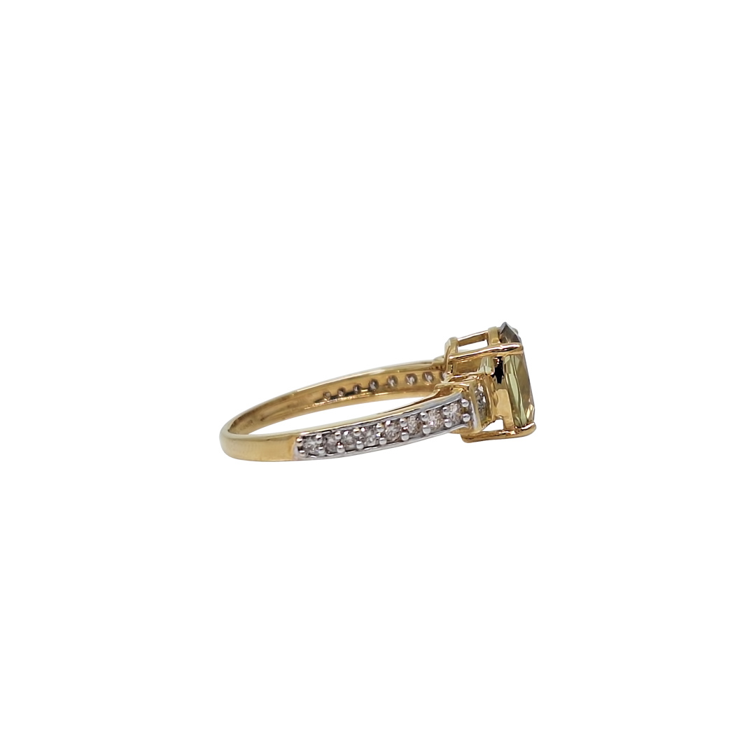 18ct Yellow Gold Czarite & Diamond Ring