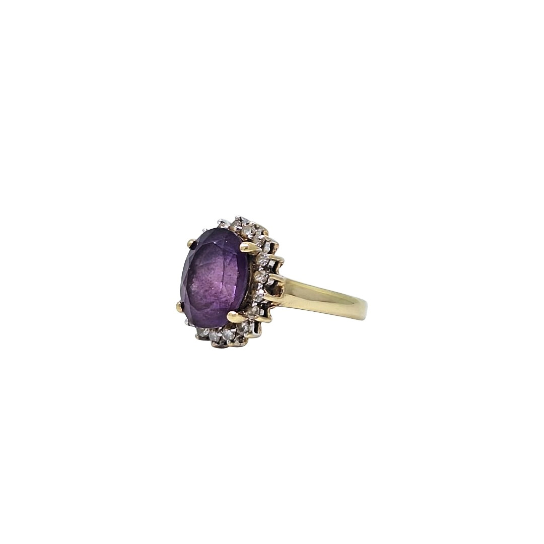 9ct Yellow Gold Amethyst & Diamond Ring