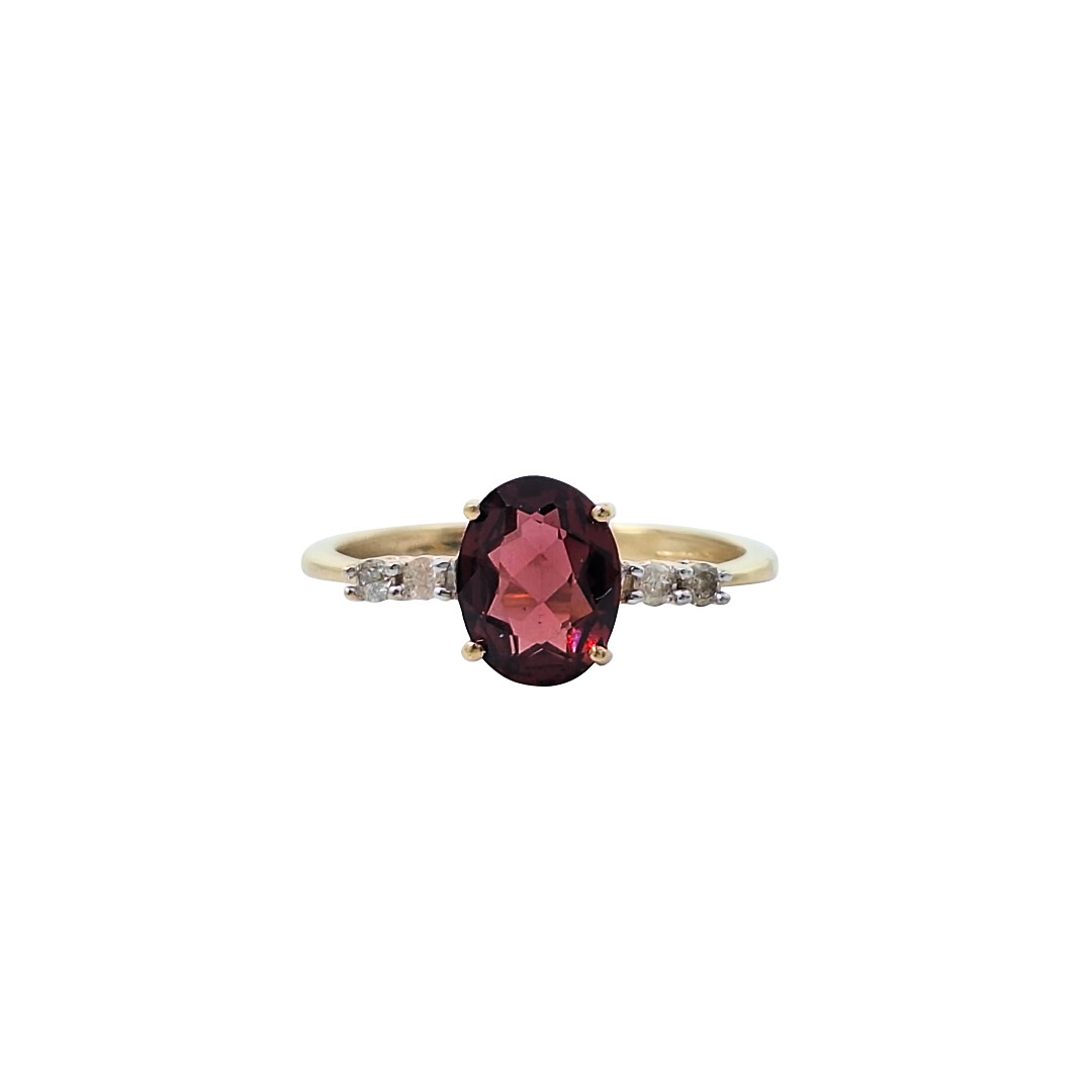 9ct Yellow Gold Garnet & Diamond Ring