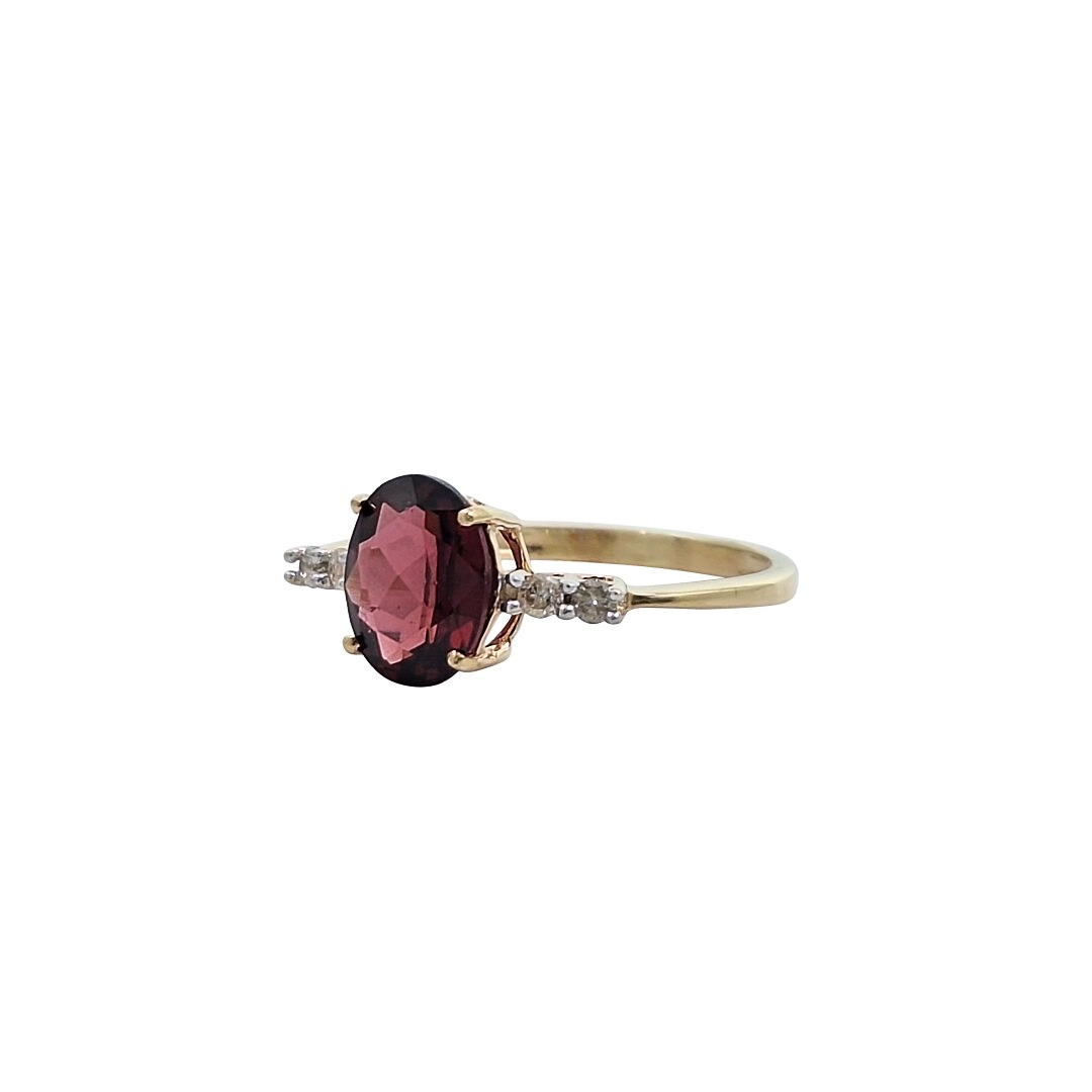 9ct Yellow Gold Garnet & Diamond Ring