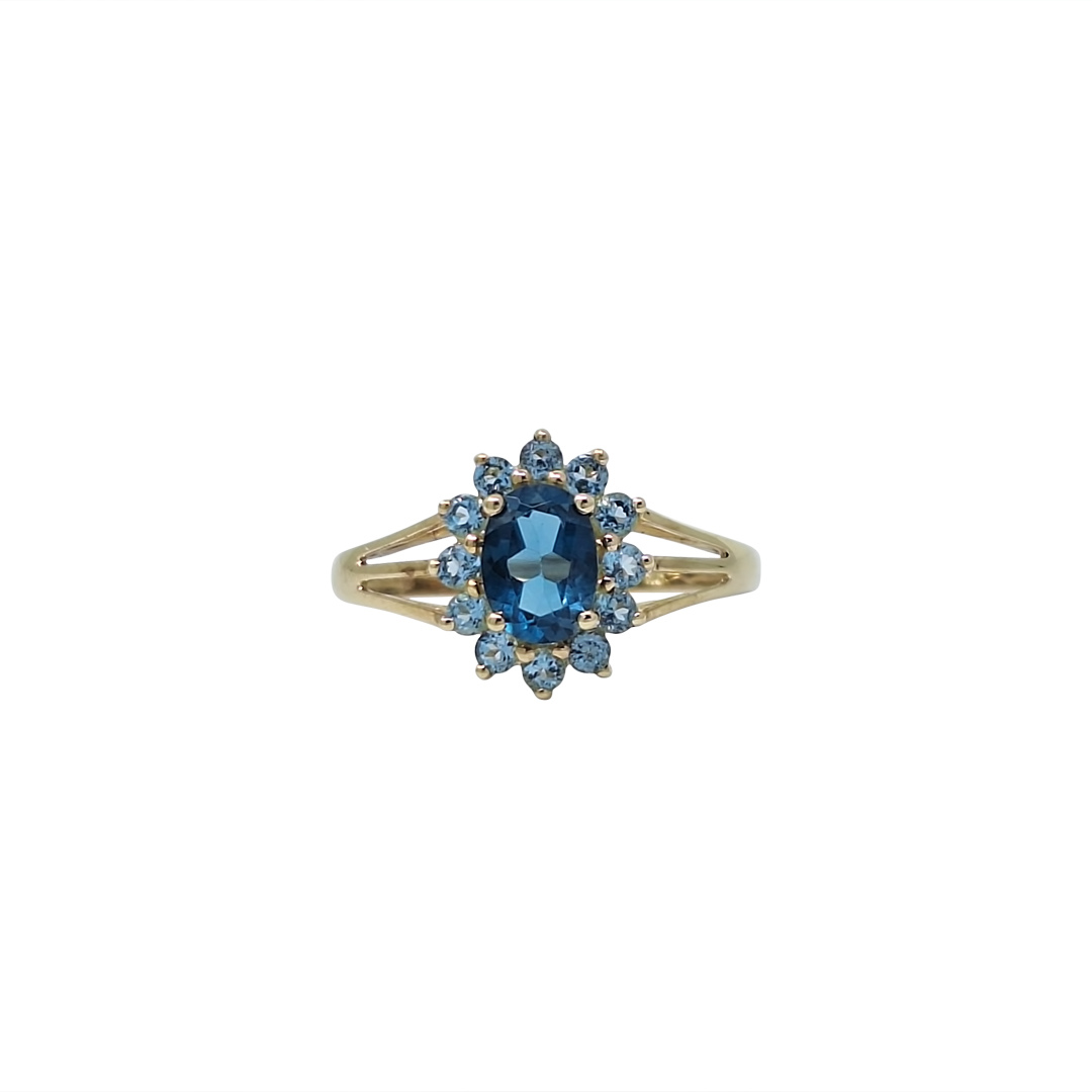 9ct Yellow Gold Blue Topaz Cluster Ring