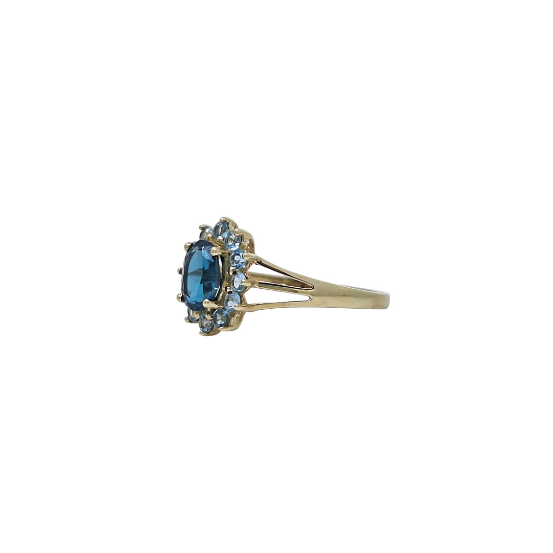 9ct Yellow Gold Blue Topaz Cluster Ring