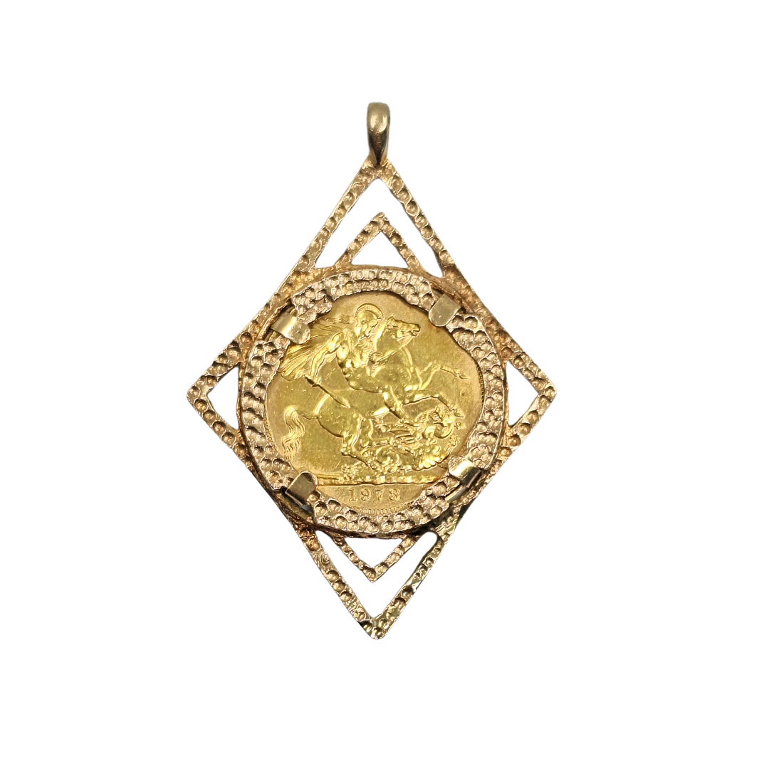 Full Sovereign Pendant 1978