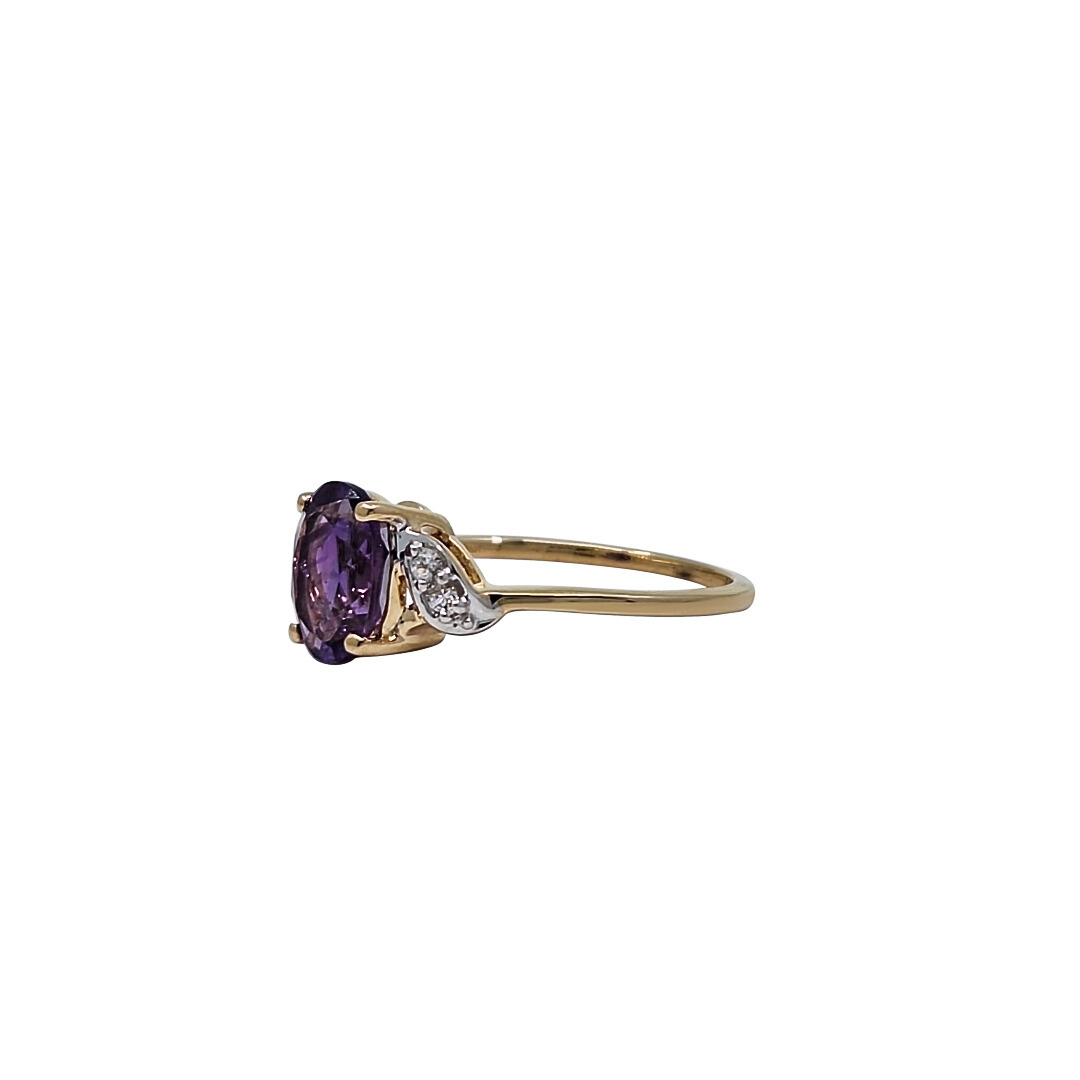 9ct Yellow Gold Moroccan Amethyst & White Zircon Ring