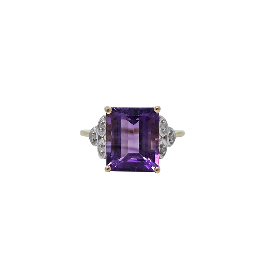 9ct Yellow Gold Amethyst Ring