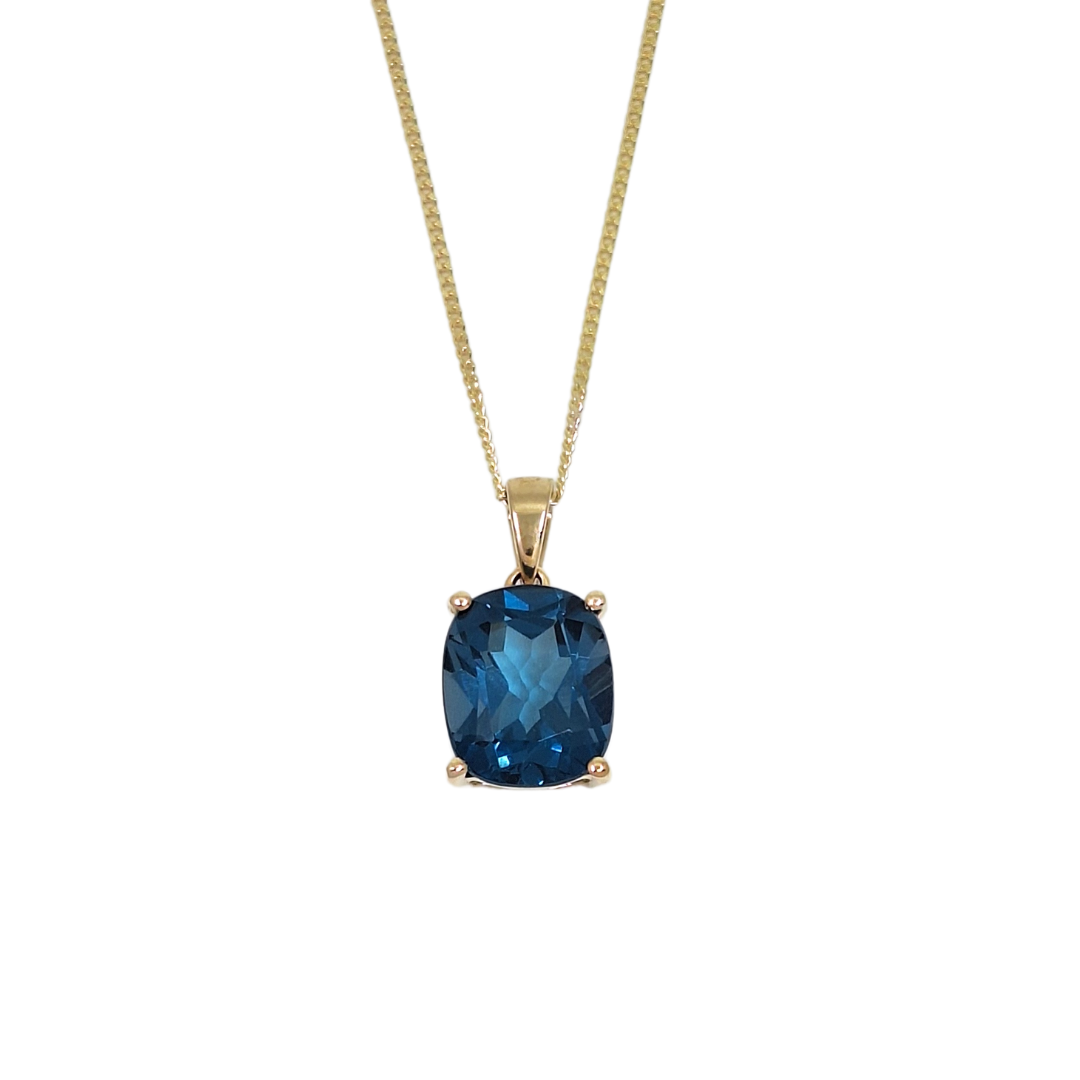 9ct Yellow Gold London Blue Topaz Pendant