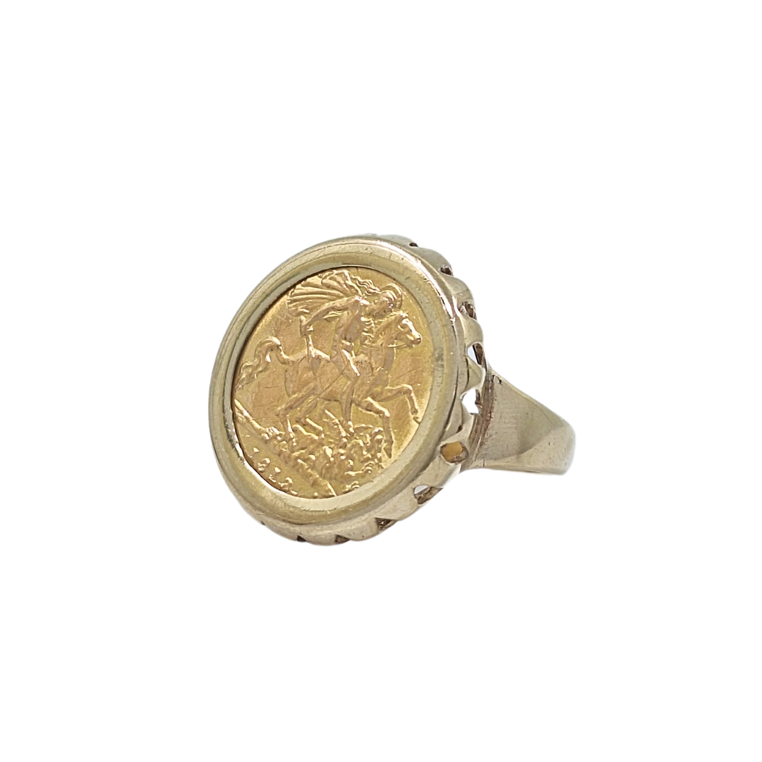 9ct Half Sovereign Ring 1913