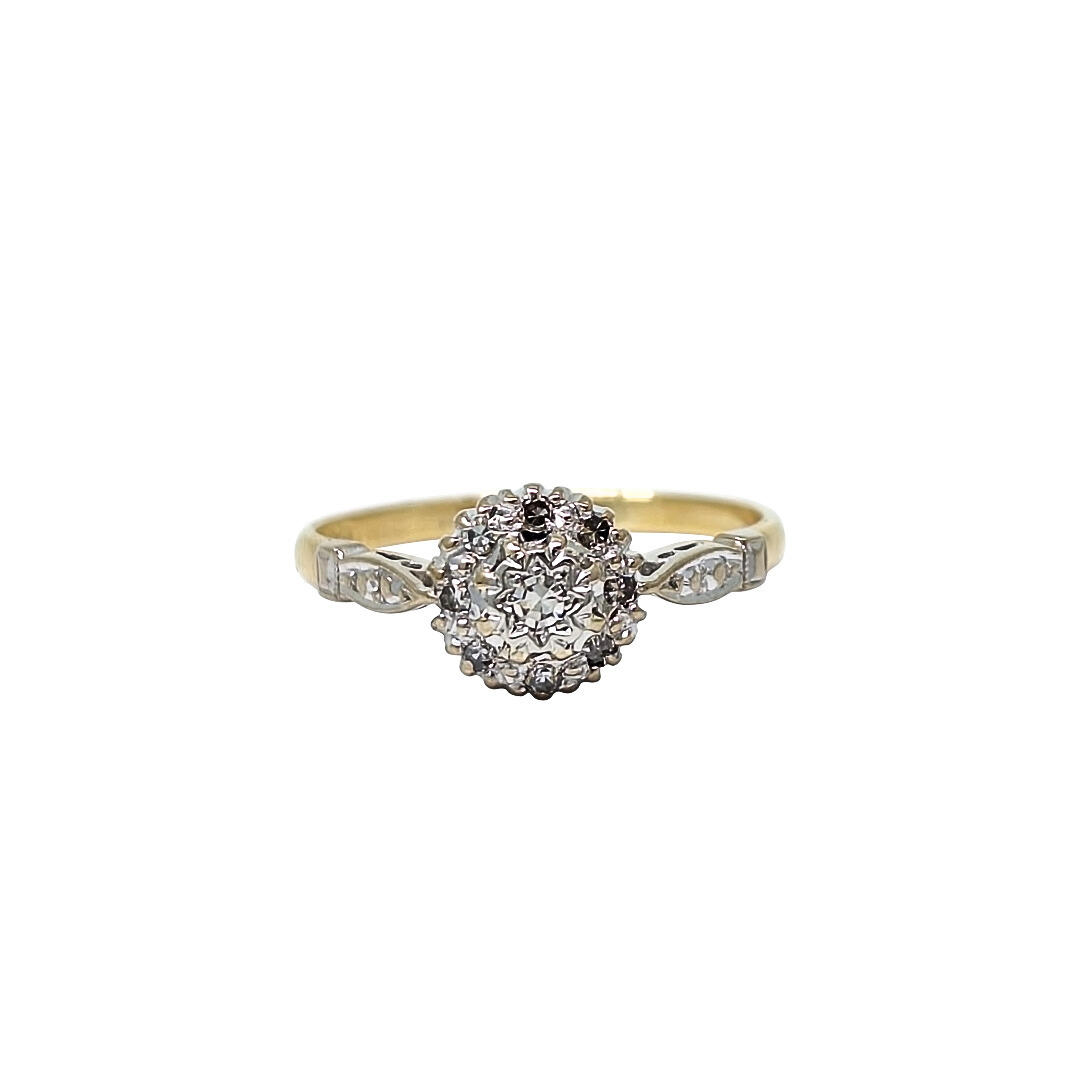 18ct Yellow Gold Diamond Cluster Ring