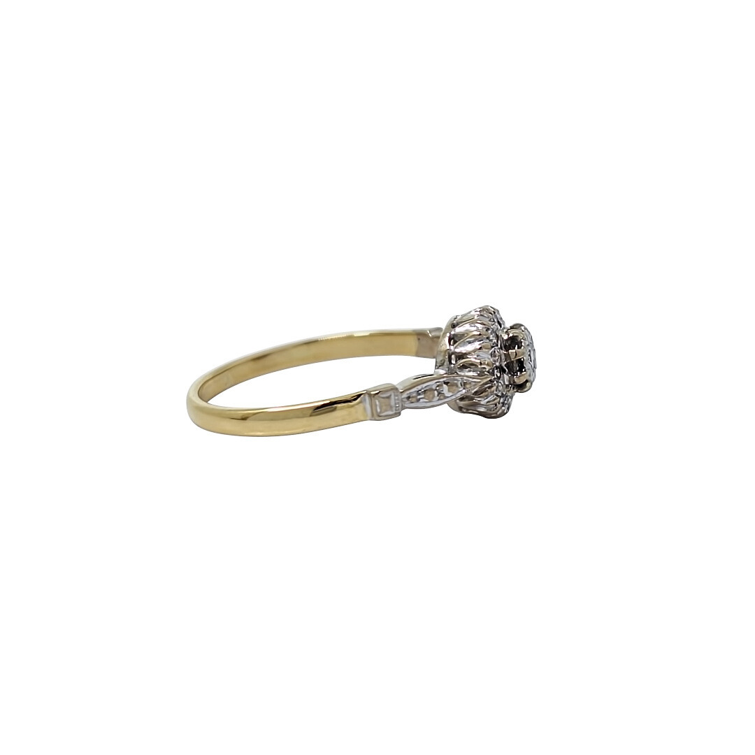 18ct Yellow Gold Diamond Cluster Ring