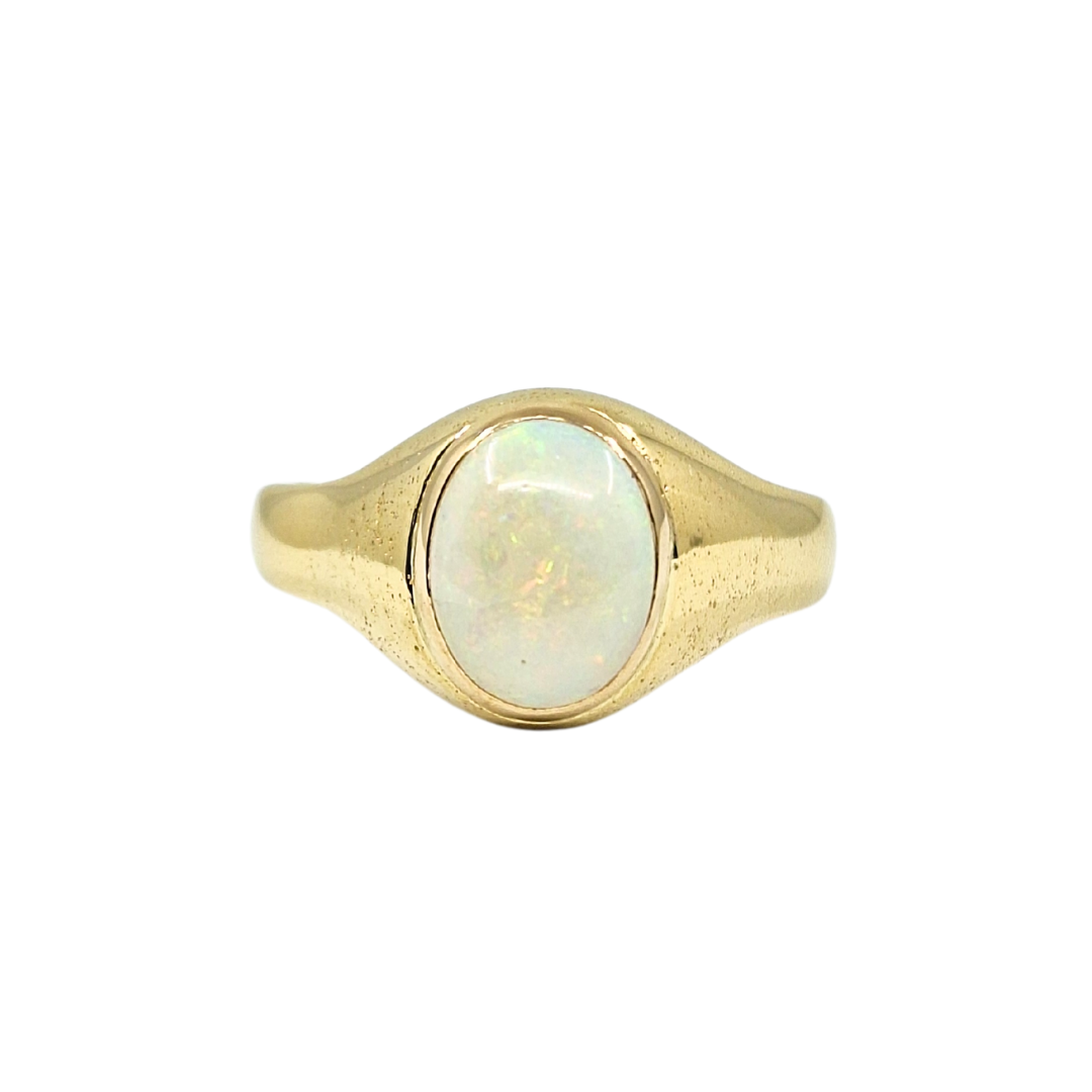 18ct Yellow Gold Opal Solitaire Signet Ring