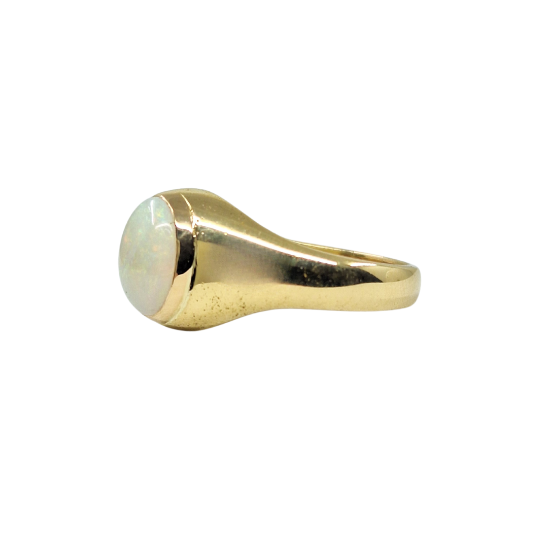 18ct Yellow Gold Opal Solitaire Signet Ring