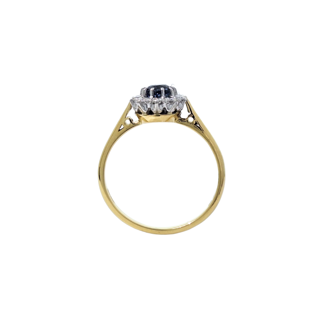 18ct Yellow Gold Sapphire & Diamond Ring