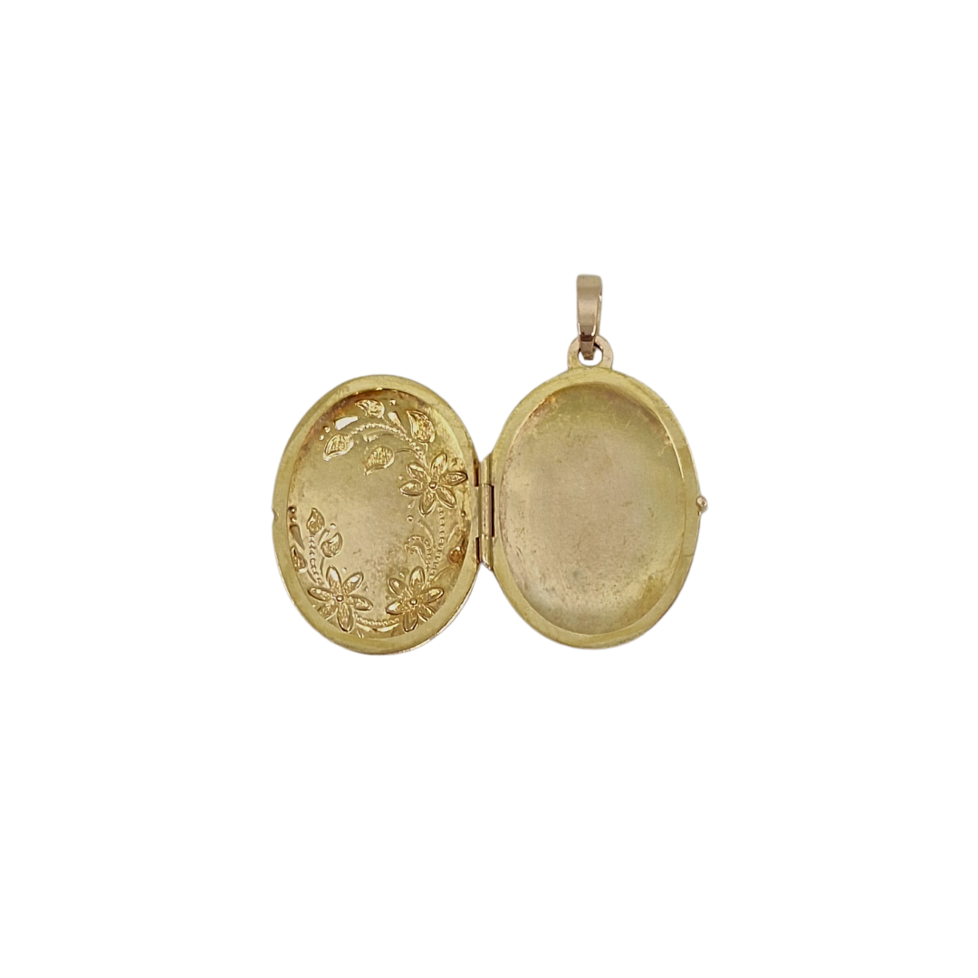 9ct Yellow Gold Engraved Locket