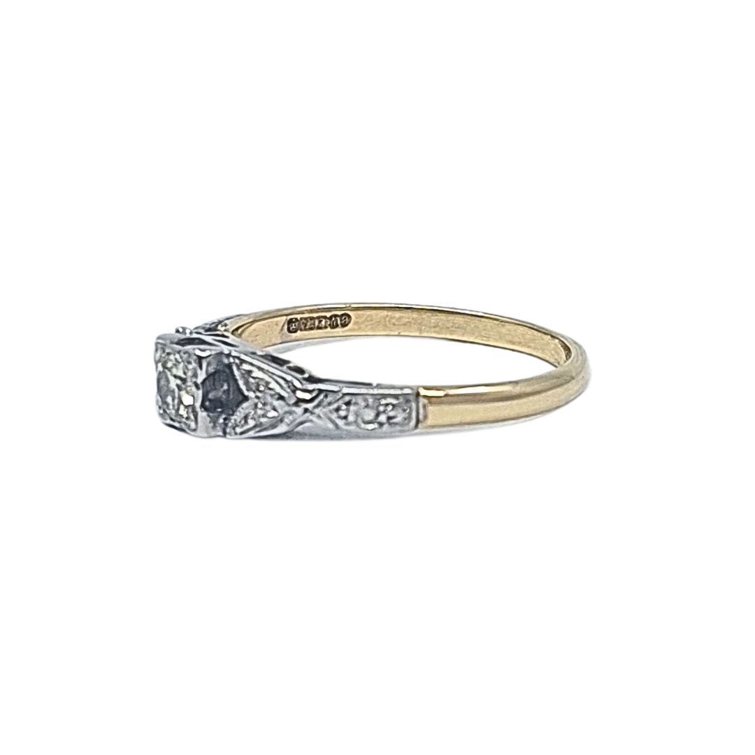 18ct Yellow Gold Diamond Solitaire Ring