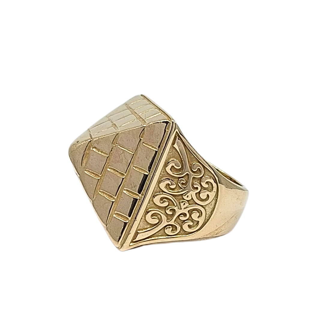 9ct Yellow Gold Large Solid Pyramid Ring