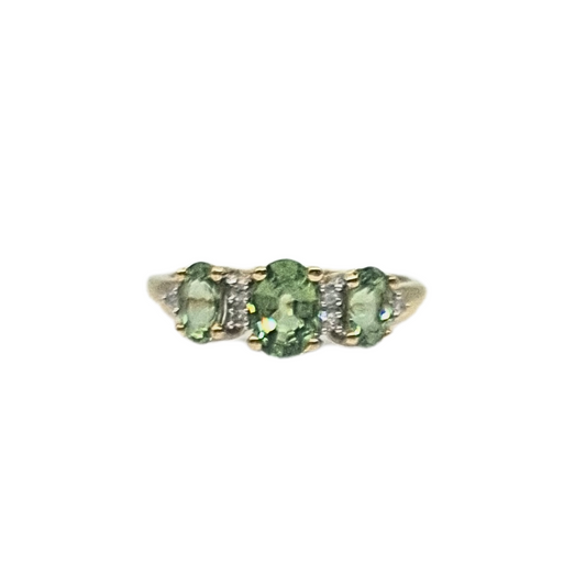 9ct Yellow Gold Three Stone Peridot Ring