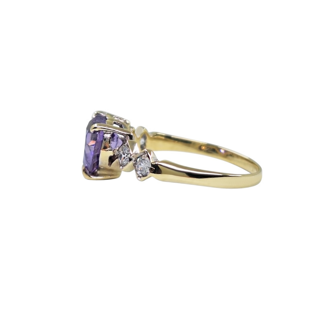 9ct Yellow Gold Purple Heart Cubic Zirconia Ring