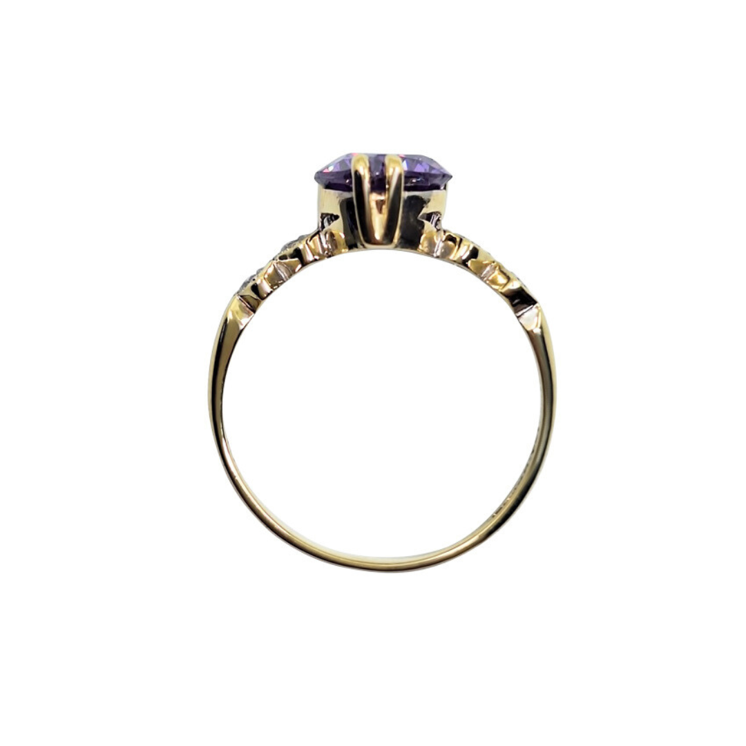 9ct Yellow Gold Purple Heart Cubic Zirconia Ring