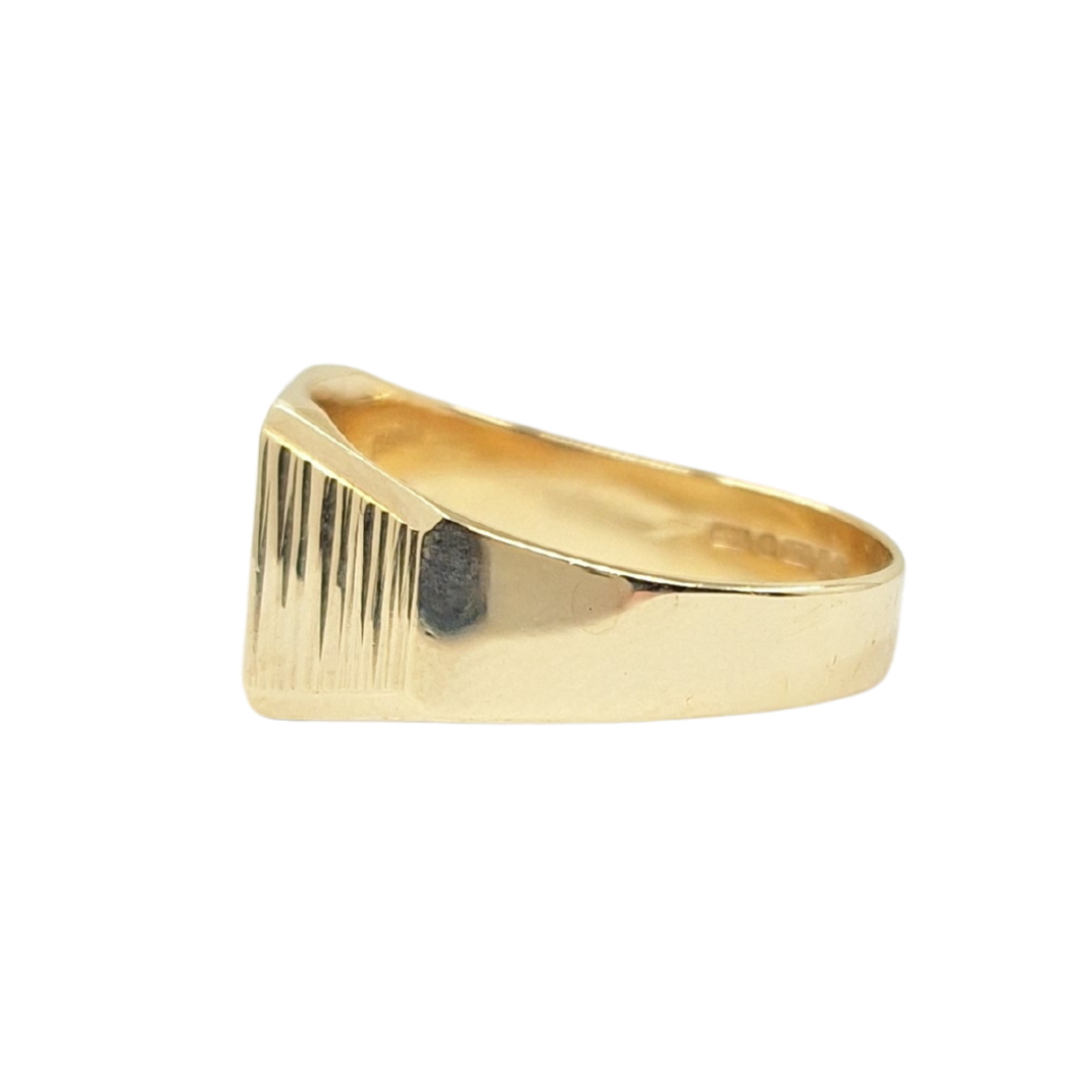 9ct Yellow Gold Engraved Signet Ring