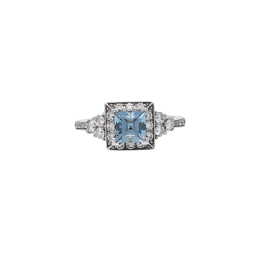 14ct White Gold Blue Topaz & Diamond Ring